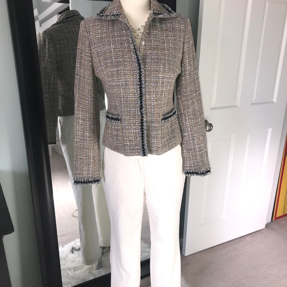GORGEOUS Tweed Blazer / Jacket Size 2/4 - Picture 2 of 3